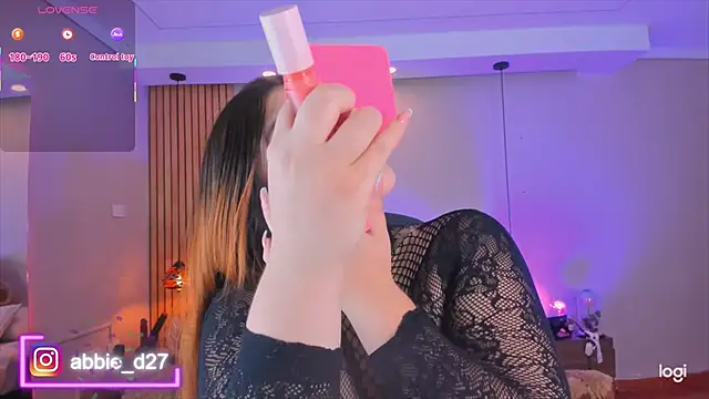 Snapshot of AbbieEdmond chatting on September 2025 04:18:02 AM AbbieEdmond online show from September 2025 04:18:02 AM