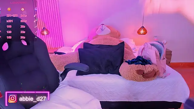 Snapshot of AbbieEdmond chatting on November 2025 04:10:02 AM AbbieEdmond online show from November 2025 04:10:02 AM