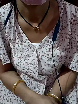 Snapshot of pretiHot chatting on January 2025 03:55:01 PM pretiHot online show from January 2025 03:55:01 PM