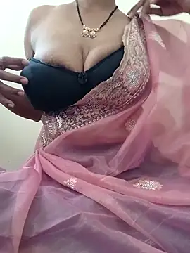 Snapshot of pretiHot chatting on February 2026 08:35:02 AM pretiHot online show from February 2026 08:35:02 AM