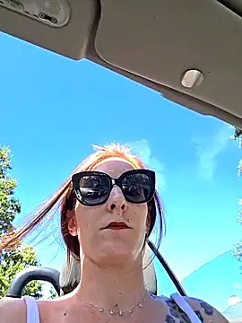 Snapshot of Ladykimberly_XOXO chatting on June 2026 03:01:02 PM Ladykimberly XOXO online show from June 2026 03:01:02 PM