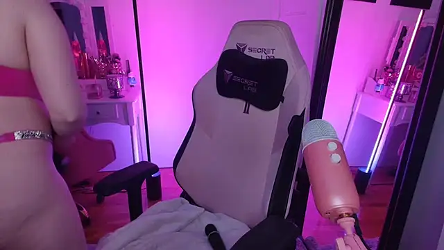 Snapshot of rachelbrooksxx chatting on December 2025 04:58:02 PM rachelbrooksxx online show from December 2025 04:58:02 PM