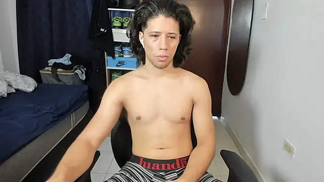 imtonny19 online show from February 2026 05:10:02 PM