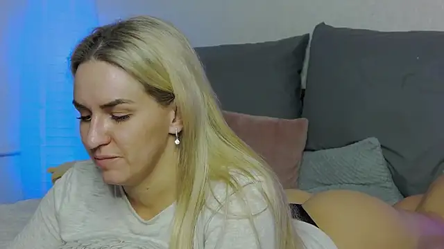 SofiJames online show from January 2025 09:42:02 AM