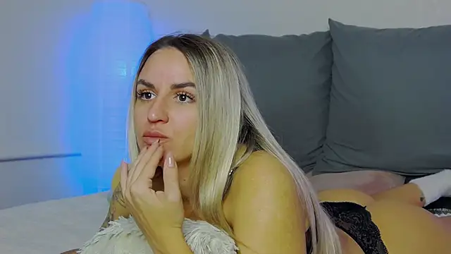 SofiJames online show from September 2025 06:24:01 AM