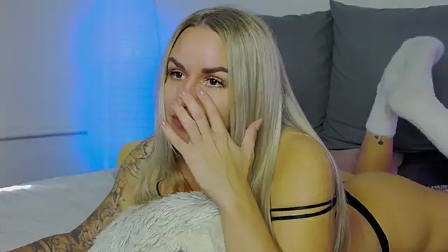 SofiJames online show from September 2025 06:46:01 AM