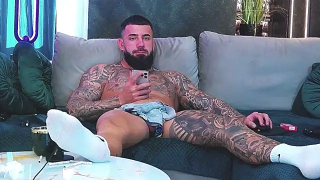 masterkingofmusclee online show from January 2025 09:21:02 AM