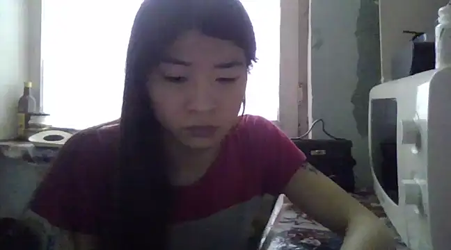 CarlyJoy online show from February 2025 12:28:01 PM