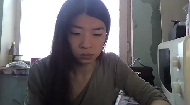 CarlyJoy online show from March 2025 06:27:01 AM