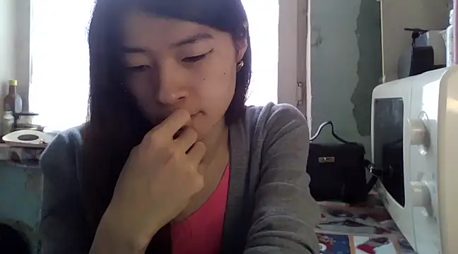 CarlyJoy online show from March 2025 11:07:01 AM