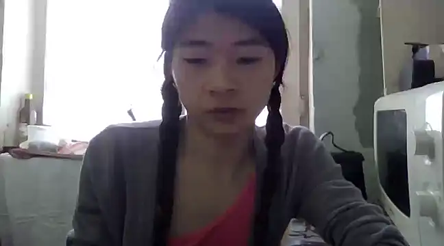 CarlyJoy online show from March 2025 10:48:01 AM