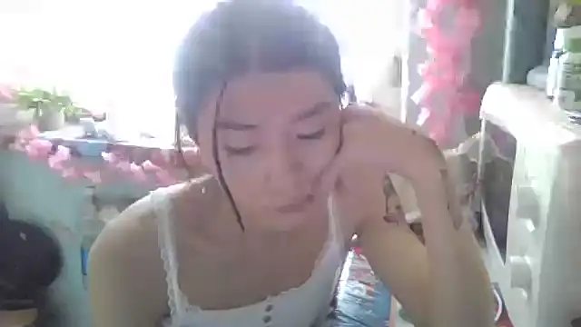 CarlyJoy online show from September 2025 11:43:01 AM