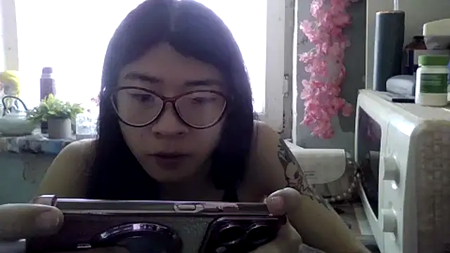 CarlyJoy online show from March 2026 10:43:02 AM