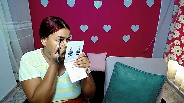 Snapshot of violeta_rous chatting on May 2026 03:05:02 PM violeta rous online show from May 2026 03:05:02 PM
