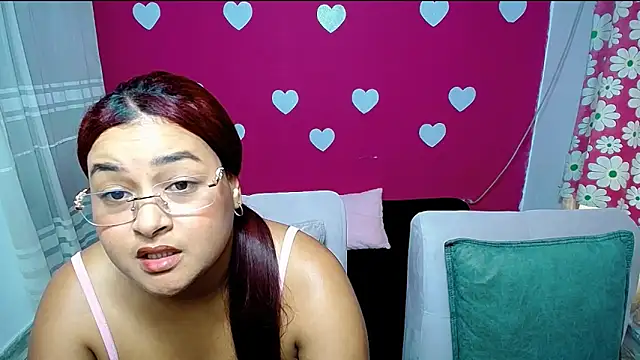 Snapshot of violeta_rous chatting on May 2026 03:30:02 PM violeta rous online show from May 2026 03:30:02 PM