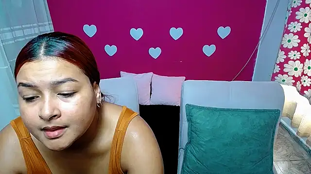 Snapshot of violeta_rous chatting on May 2026 02:56:01 PM violeta rous online show from May 2026 02:56:01 PM