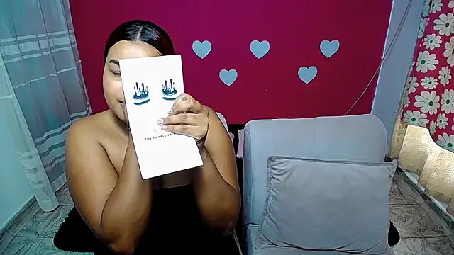 Snapshot of violeta_rous chatting on May 2026 01:08:01 PM violeta rous online show from May 2026 01:08:01 PM