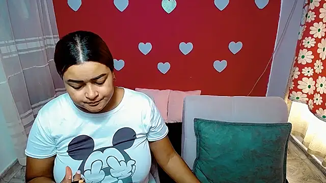 Snapshot of violeta_rous chatting on June 2026 03:06:02 PM violeta rous online show from June 2026 03:06:02 PM