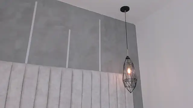 chloe d online show from February 2025 12:31:01 PM