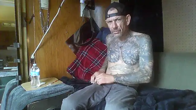 Snapshot of deepstroker42071 chatting on April 2026 08:31:01 PM deepstroker42071 online show from April 2026 08:31:01 PM