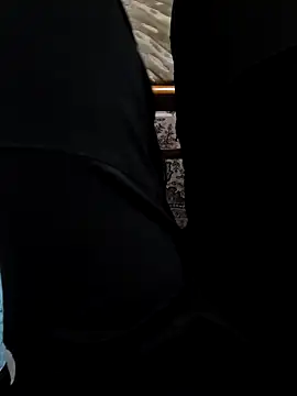 ikarus07 online show from January 2025 06:56:02 PM