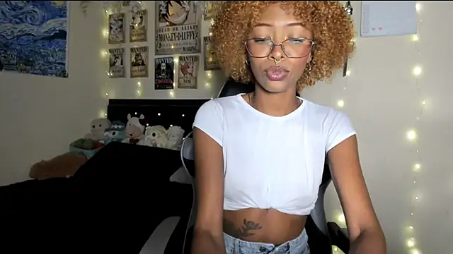 Snapshot of Cristal_Jonas@xh chatting on February 2025 03:10:02 AM Cristal Jonasxh online show from February 2025 03:10:02 AM