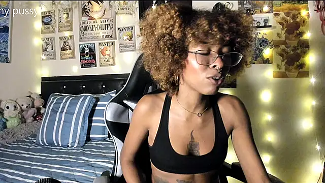 Snapshot of Cristal_Jonas@xh chatting on December 2025 03:48:01 AM Cristal Jonasxh online show from December 2025 03:48:01 AM