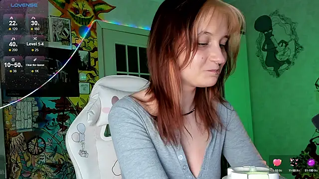 Snapshot of Sunny_Mouse_ chatting on January 2025 03:44:01 PM Sunny Mouse online show from January 2025 03:44:01 PM