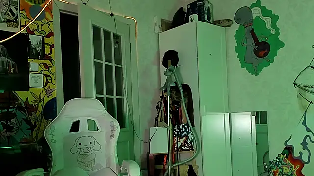 Snapshot of Sunny_Mouse_ chatting on September 2025 07:39:02 PM Sunny Mouse online show from September 2025 07:39:02 PM