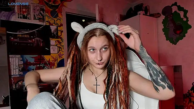 Snapshot of Sunny_Mouse_ chatting on October 2025 05:12:02 PM Sunny Mouse online show from October 2025 05:12:02 PM