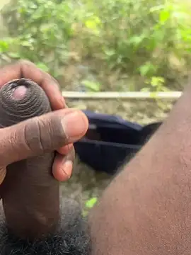 Yurt000 online show from December 2025 07:15:02 AM