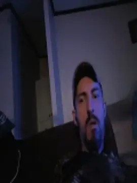 Bi curious86 online show from December 2025 05:28:01 AM