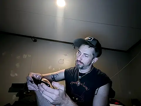 Bi curious86 online show from June 2026 03:35:01 AM