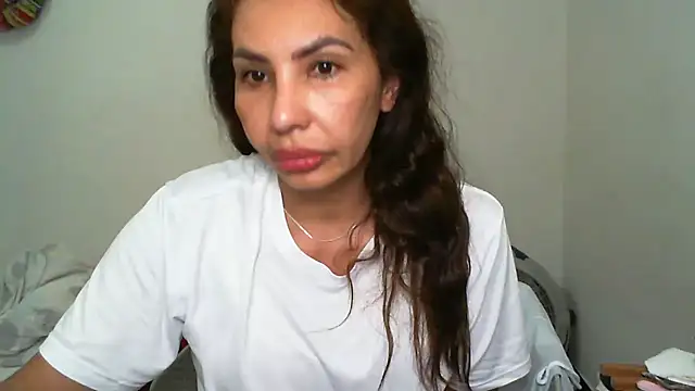 Snapshot of salome__milf chatting on February 2026 11:53:01 PM salome milf online show from February 2026 11:53:01 PM