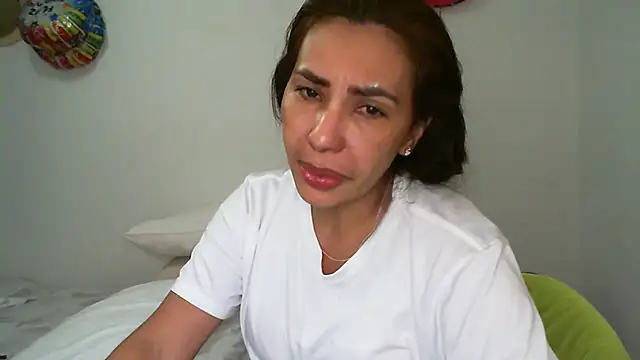 Snapshot of salome__milf chatting on February 2026 11:12:02 PM salome milf online show from February 2026 11:12:02 PM