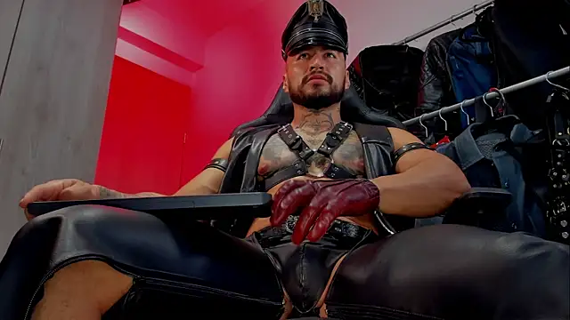 billyMayer  online show from February 2025 08:46:01 PM