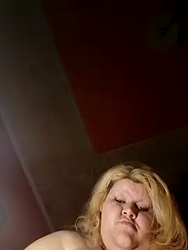 Snapshot of ducicsajsziii chatting on December 2024 10:24:02 AM ducicsajsziii online show from December 2024 10:24:02 AM