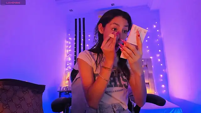 Gorgeous Team online show from February 2026 06:37:01 PM