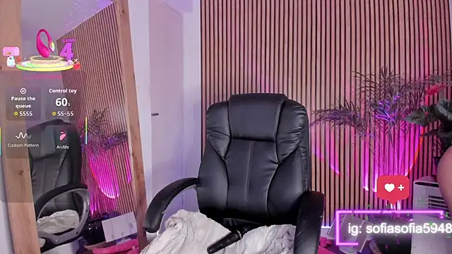 Snapshot of sofiah_ chatting on October 2025 06:33:01 AM sofiah online show from October 2025 06:33:01 AM