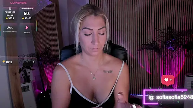 Snapshot of sofiah_ chatting on October 2025 06:05:01 AM sofiah online show from October 2025 06:05:01 AM