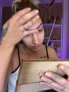 Snapshot of sofiah_ chatting on January 2026 07:22:01 AM sofiah online show from January 2026 07:22:01 AM