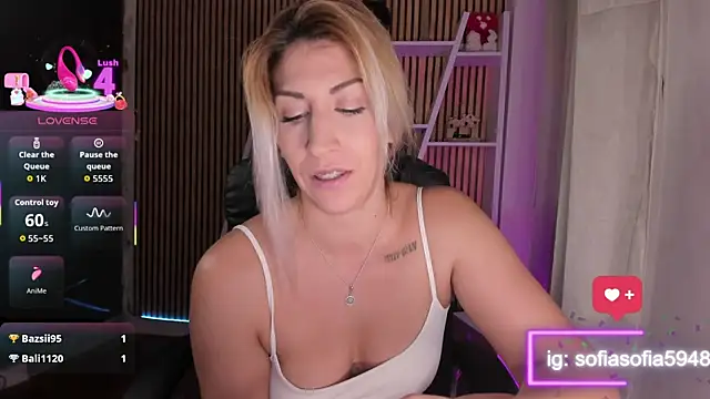 Snapshot of sofiah_ chatting on January 2026 05:05:01 PM sofiah online show from January 2026 05:05:01 PM