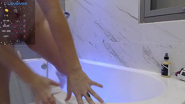 RubyLynxx online show from December 2025 11:17:02 AM