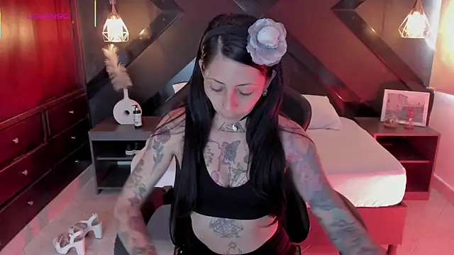 dark gotica online show from October 2025 07:09:02 PM