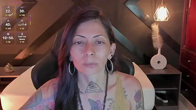 dark gotica online show from February 2026 07:14:02 PM