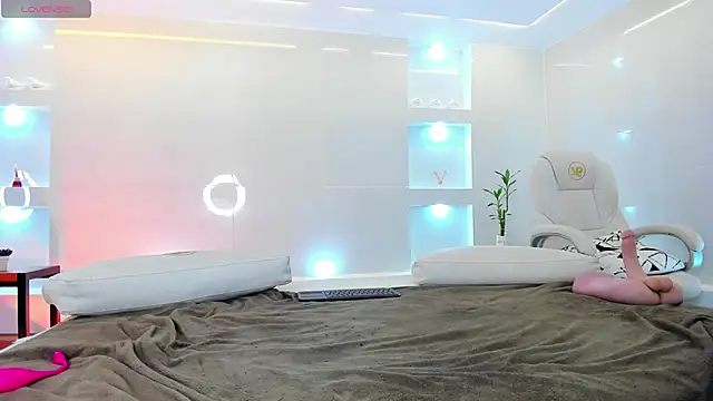 martina mayers online show from February 2025 11:09:01 PM