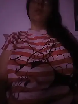 Snapshot of bruna_safadinhaa chatting on June 2026 07:00:01 AM bruna safadinhaa online show from June 2026 07:00:01 AM