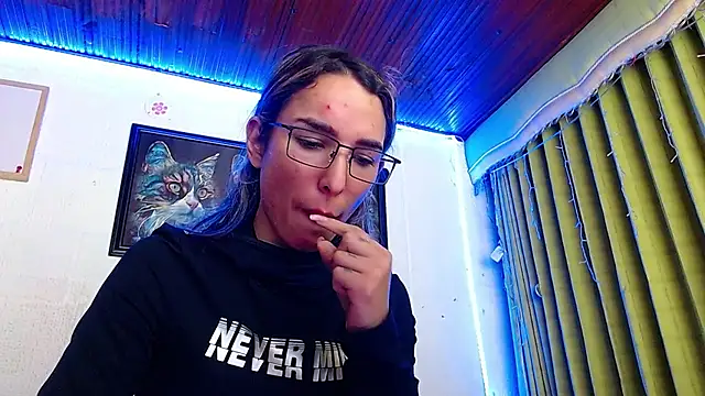 Snapshot of Niky_777 chatting on January 2025 11:54:01 PM Niky 777 online show from January 2025 11:54:01 PM