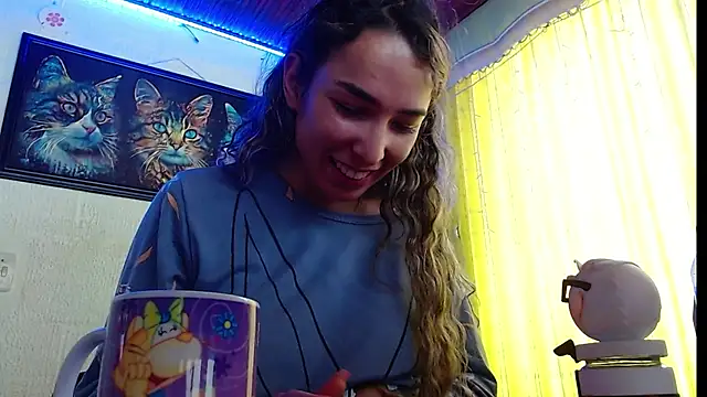 Snapshot of Niky_777 chatting on February 2025 04:57:02 PM Niky 777 online show from February 2025 04:57:02 PM