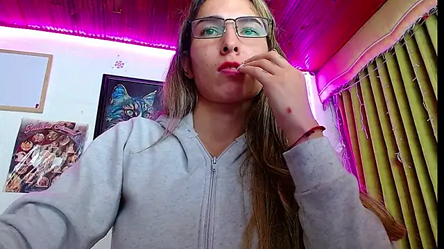 Snapshot of Niky_777 chatting on February 2025 07:07:01 AM Niky 777 online show from February 2025 07:07:01 AM